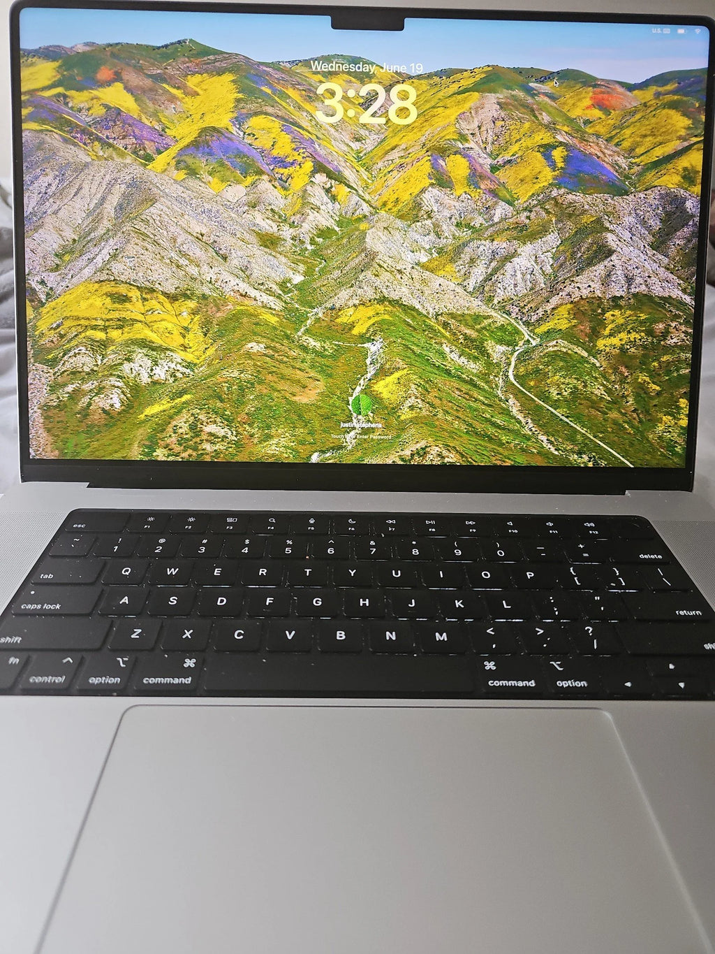 Apple Macbook Pro 16in.  M2 Pro 3.49 GHz  512GB SSD 2R75