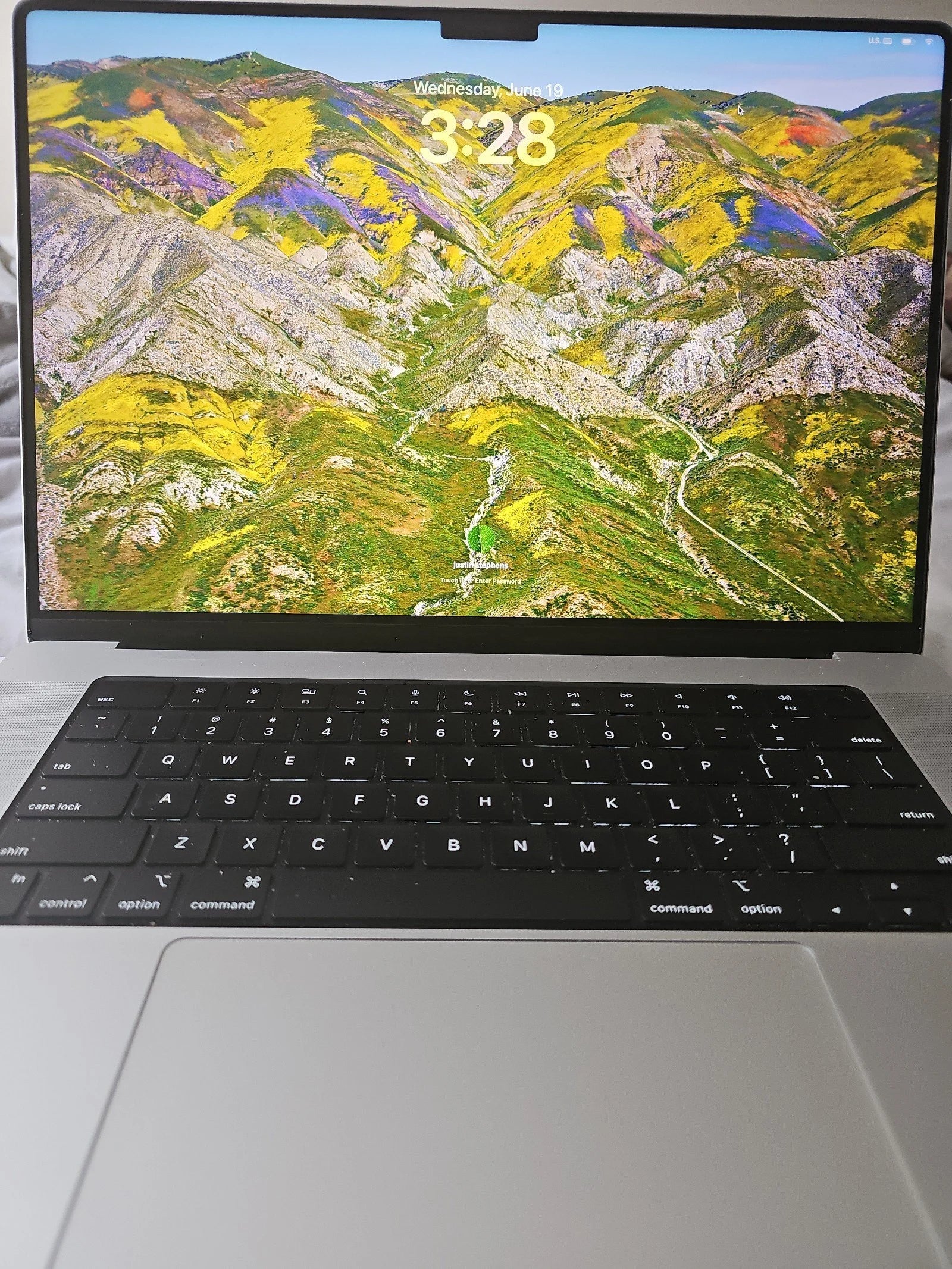 Apple Macbook Pro 16in.  M2 Pro 3.49 GHz  512GB SSD 2R75