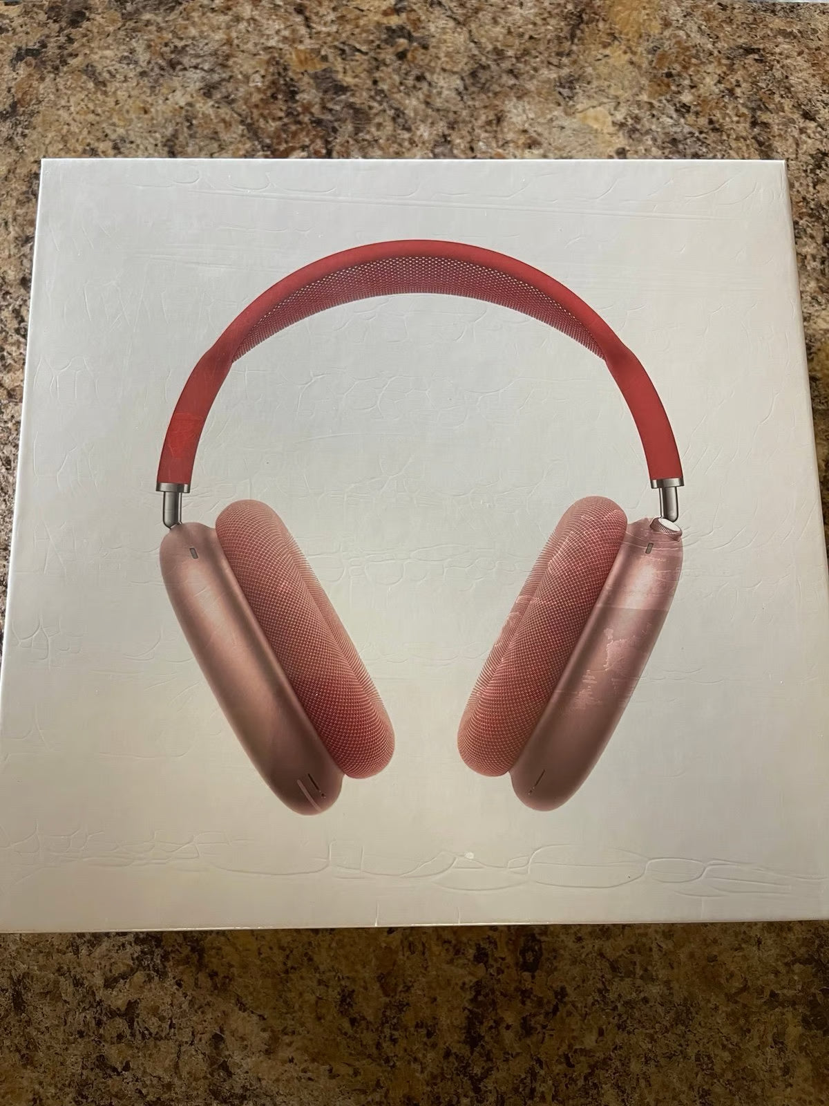 Apple AirPods Max with Smart Case in Pink 9G15