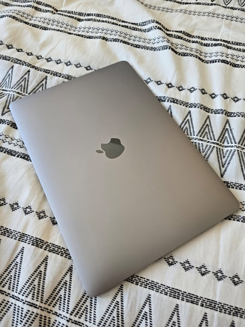 Apple Macbook Pro M1 A2338 13in. 256GB SSD 3S16