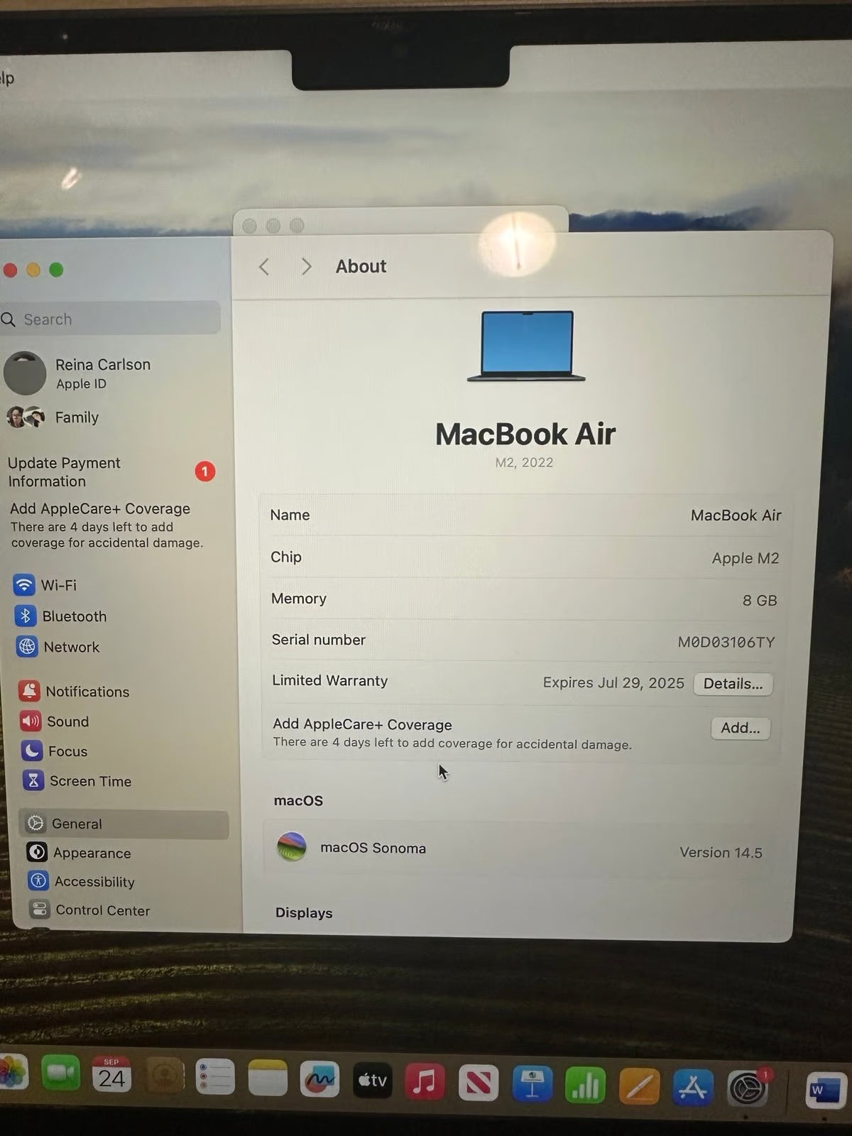 Apple Macbook Air 13in.  M2 3.49 GHz  256GB SSD 8J56
