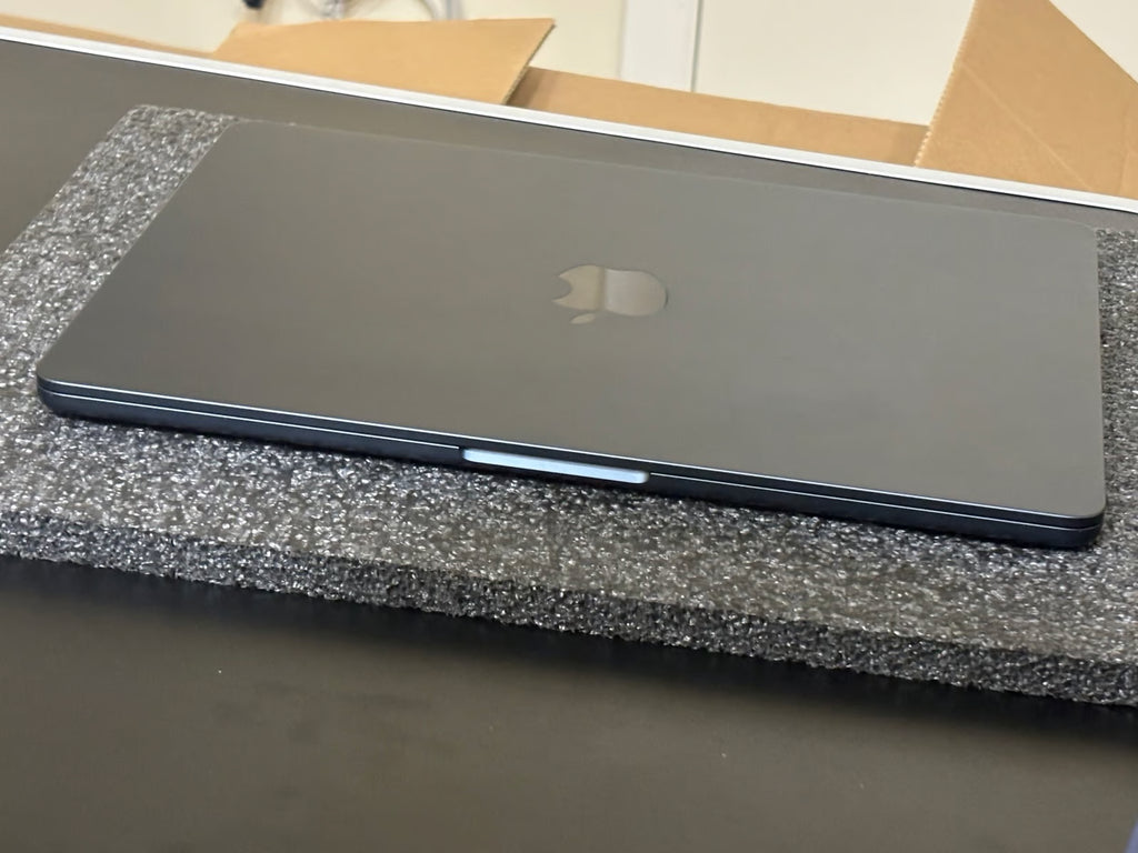 MacBook  air 13 m2 8 256 Gb midnight mly33ll/a 1U78