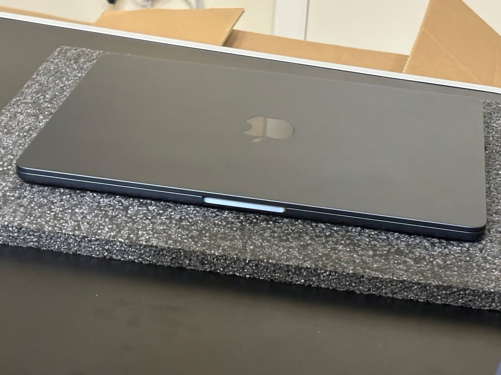 MacBook  air 13 m2 8 256 Gb midnight mly33ll/a 1U78