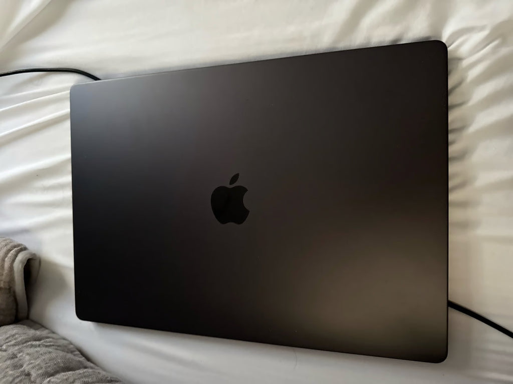 MacBook Pro 16鈥?M3 512gb 18gb in STEALTHY Space Black 5E58