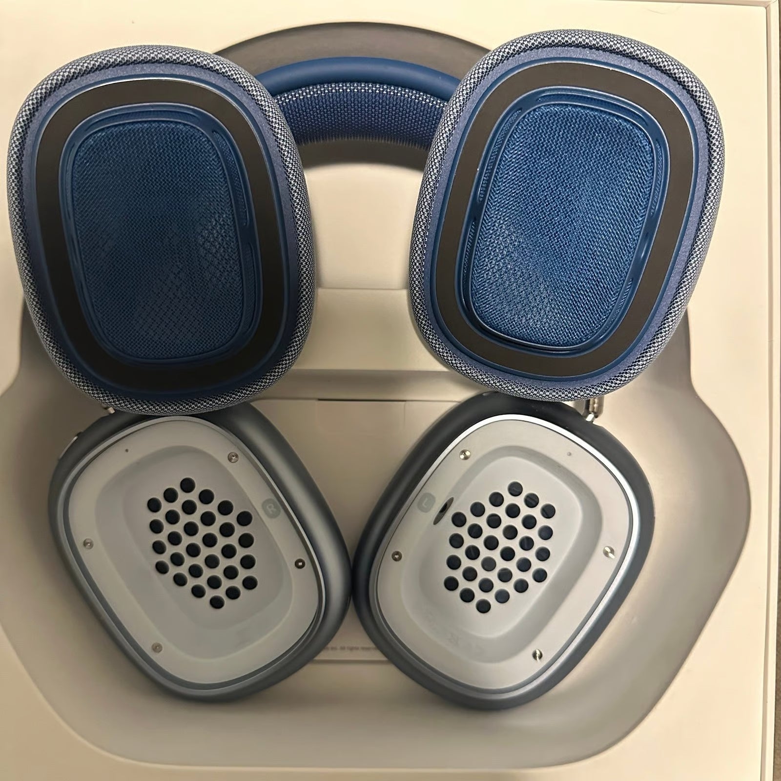airpods max blue 3V79