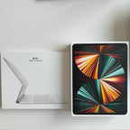 iPad Pro 12.9-inch 5th Generation Wi-Fi + Cellular Silver + Accessories 8Q21