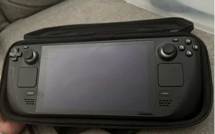 Steam Deck 64 GB With SD Card for extra storage 5R81