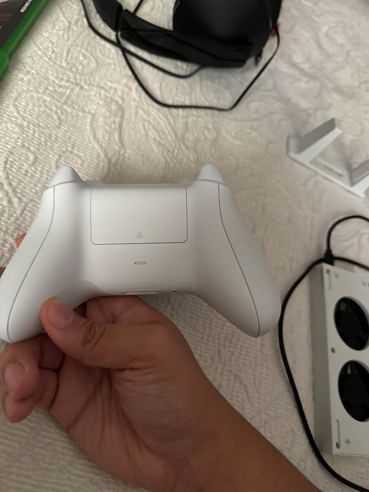 Xbox Series S Digital Edition White 500 GB Console and accessories 5Z27