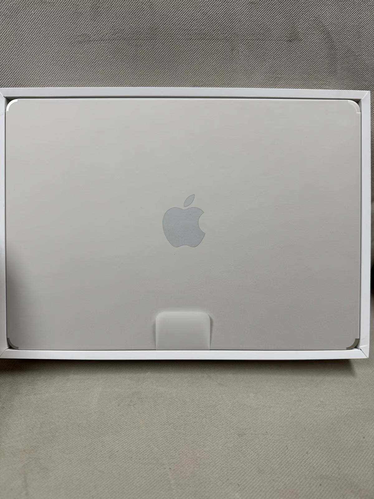 MacBook 5M87