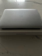 2020 MacBook Pro 13in 8Z77