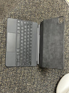 iPad Pro 11inch 3rd gen 128gb 1Y77