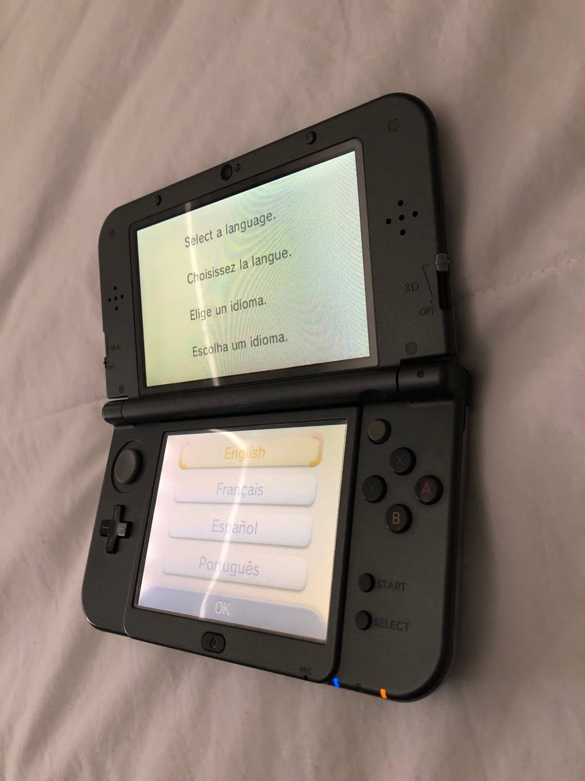 New Nintendo 3DS XL Monster Hunter 4 Ultimate in Gray