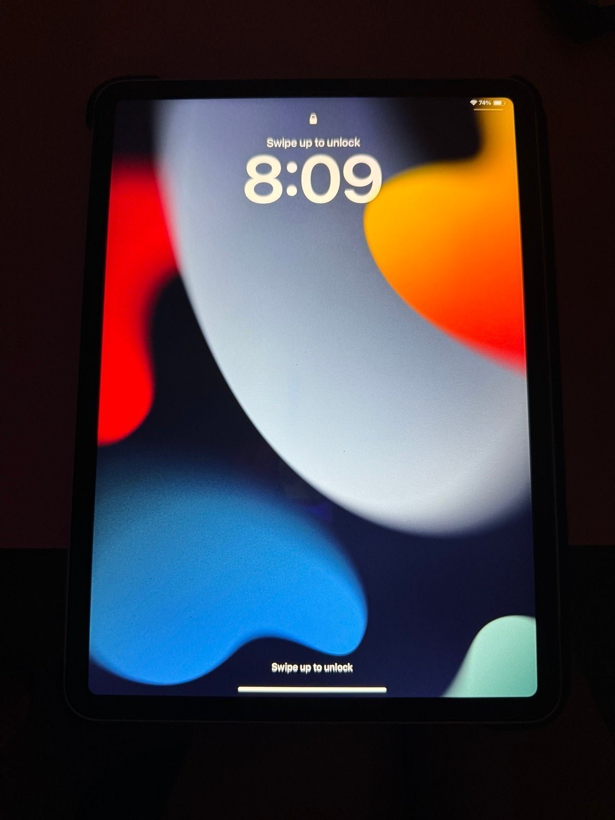 Apple iPad Pro 3rd Generation 256 GB in Silver and Apple Pencil 7A77