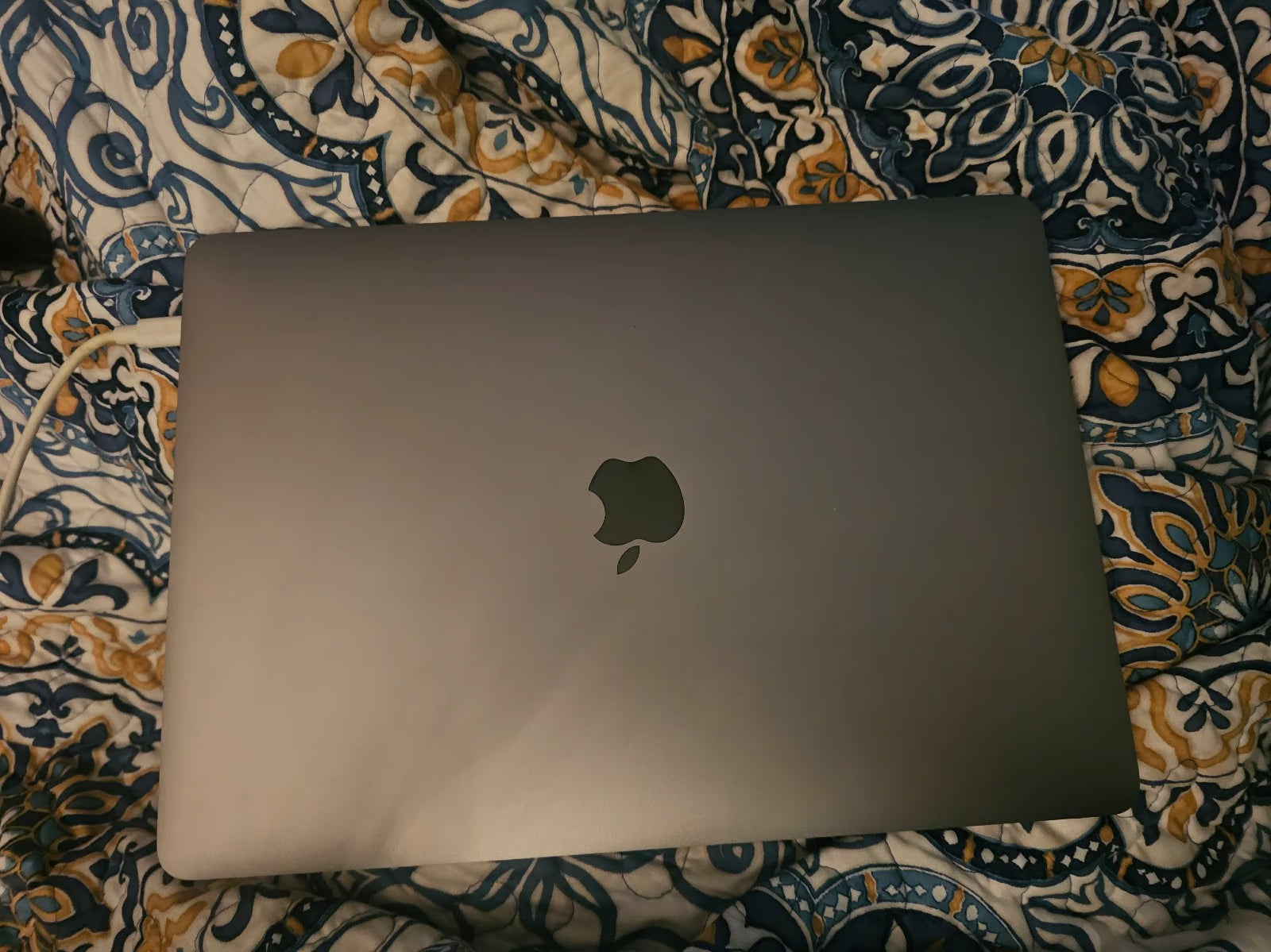 MacBook Pro M1 2020 256gb SSD 8gb 1R63