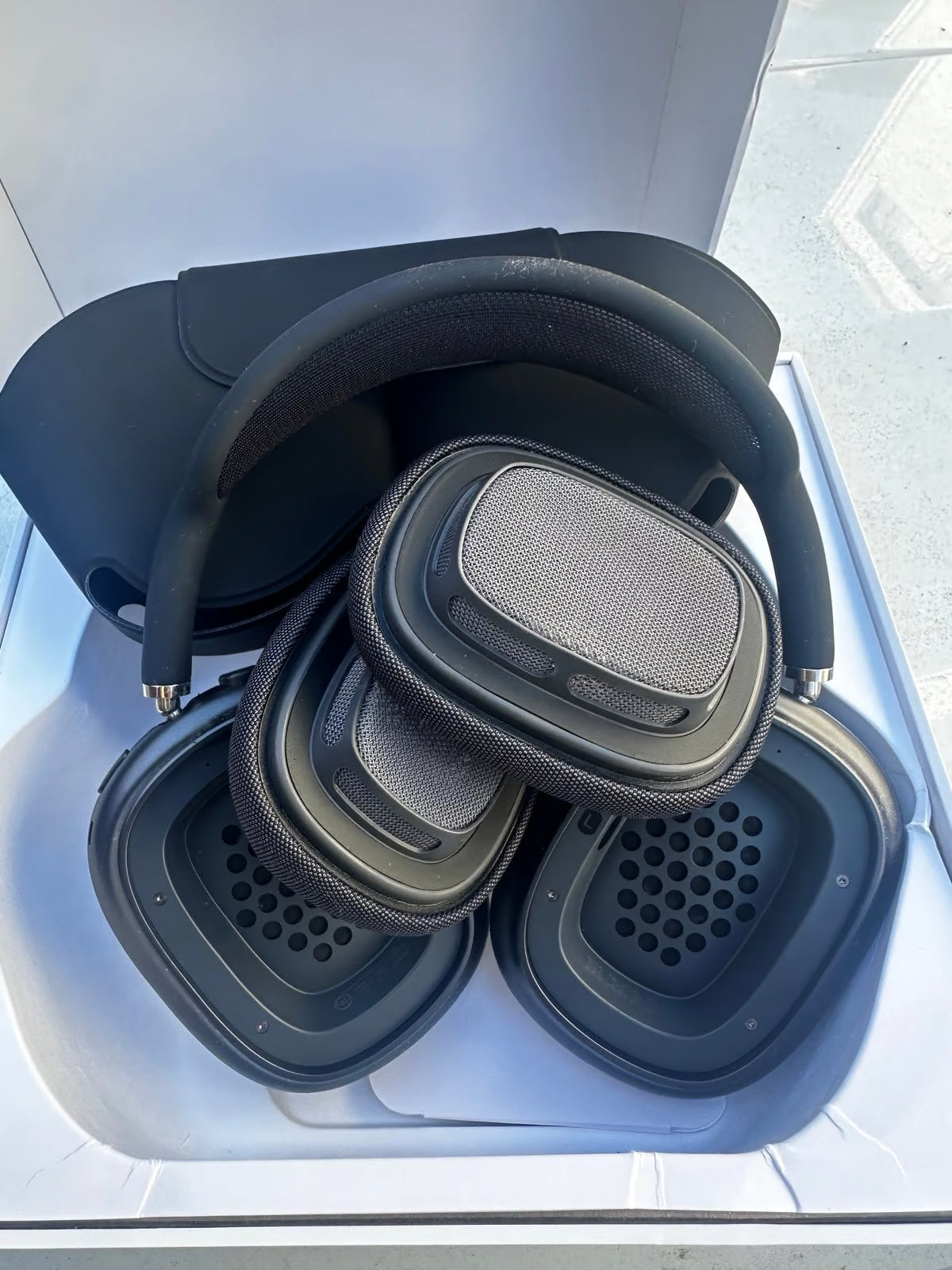 AirPods Max black 1M79