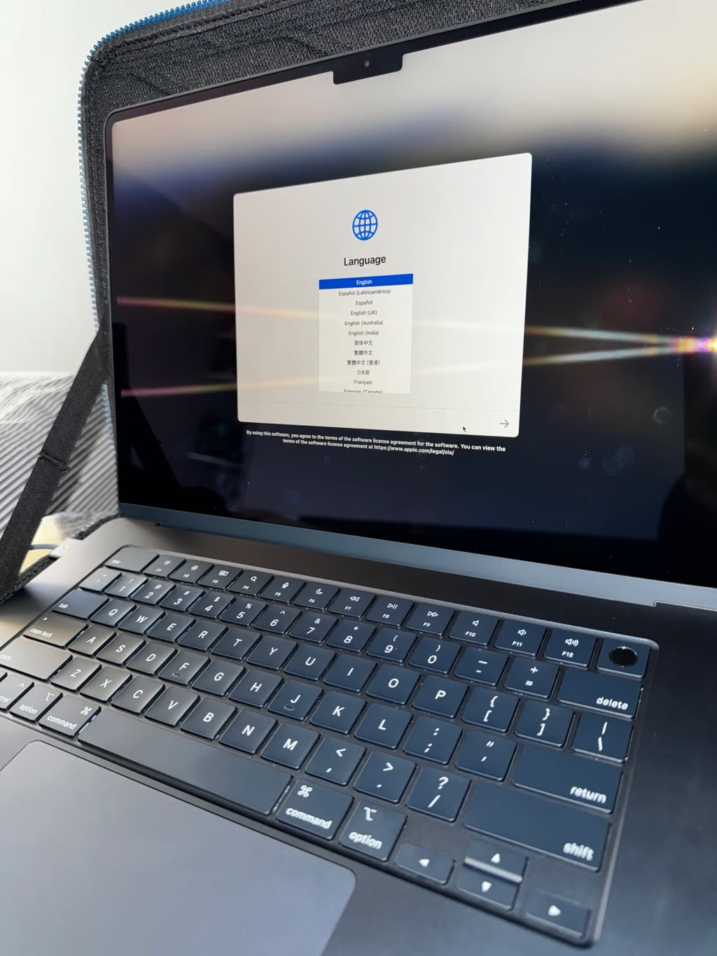 Apple MacBook Air 15in with M2 2X19