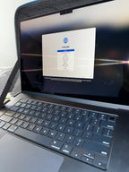 Apple MacBook Air 15in with M2 2X19