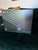 Xbox Series X Console 7L55