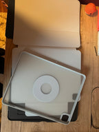 M1 iPad Pro 5th Generation in Silver 256 Gb 9O21