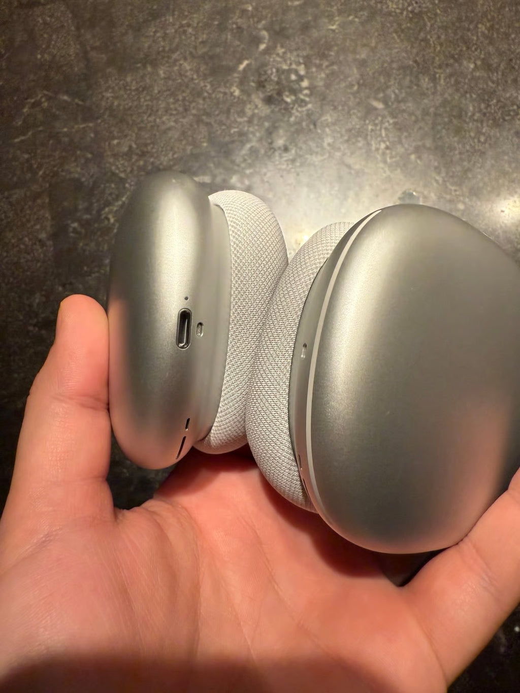 AirPods Max Silver (1st Generation) 6H16