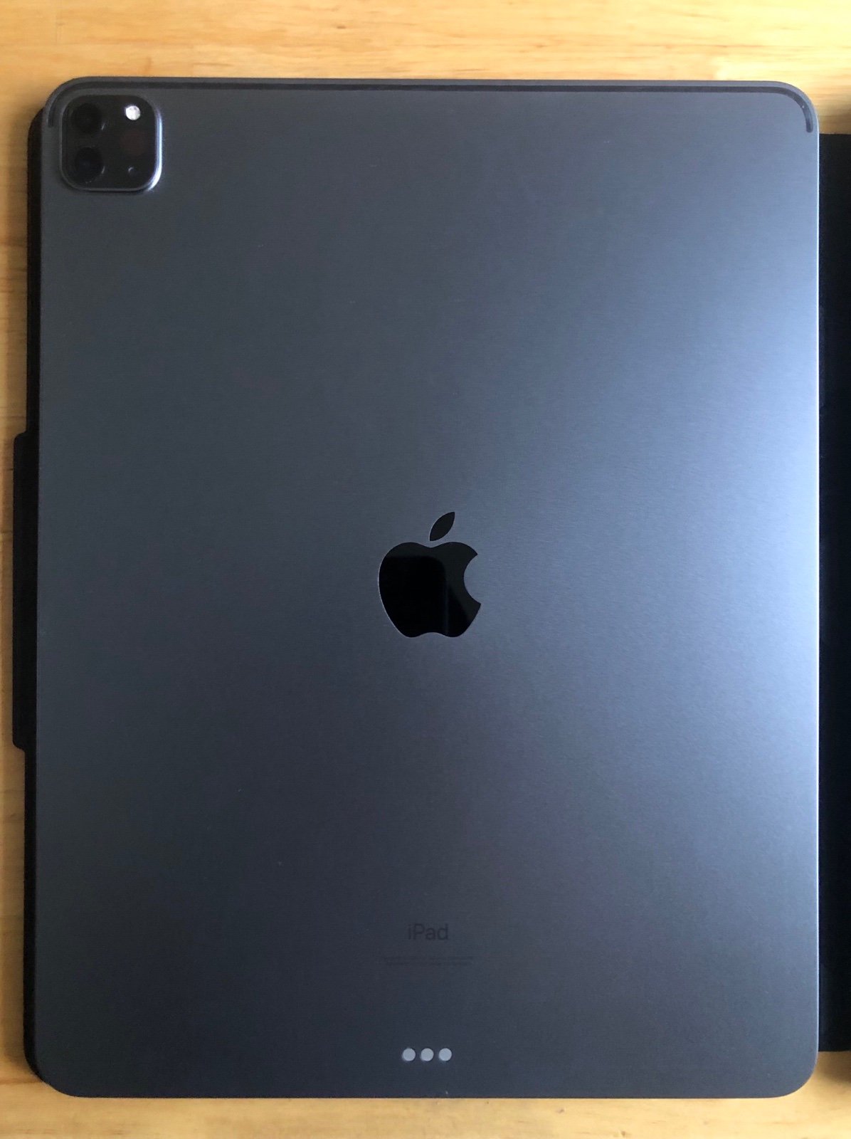 Apple iPad Pro 5th Generation 12.9-inch 256GB WIFI with Apple pencil 2nd 1M21