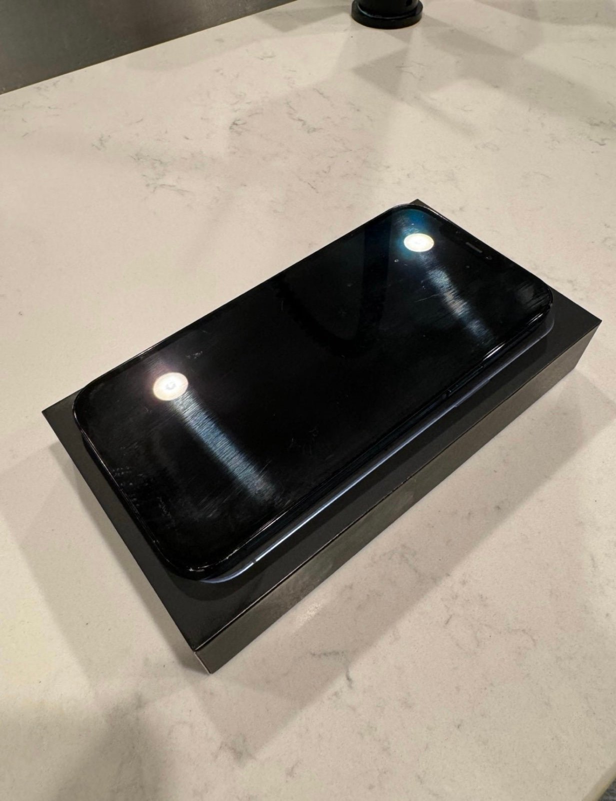 iPhone 12 Pro Max 9R12