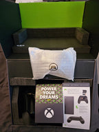 Xbox Series X With Series 2 Controller 7T59