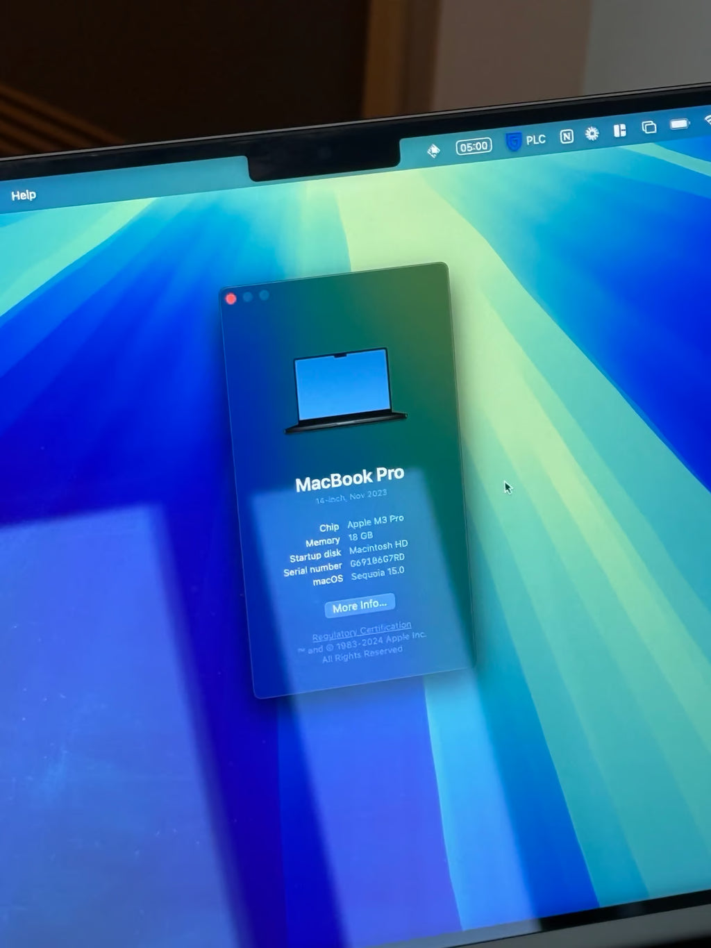 MacBook Pro 14 inch M3 1 TB 5W37