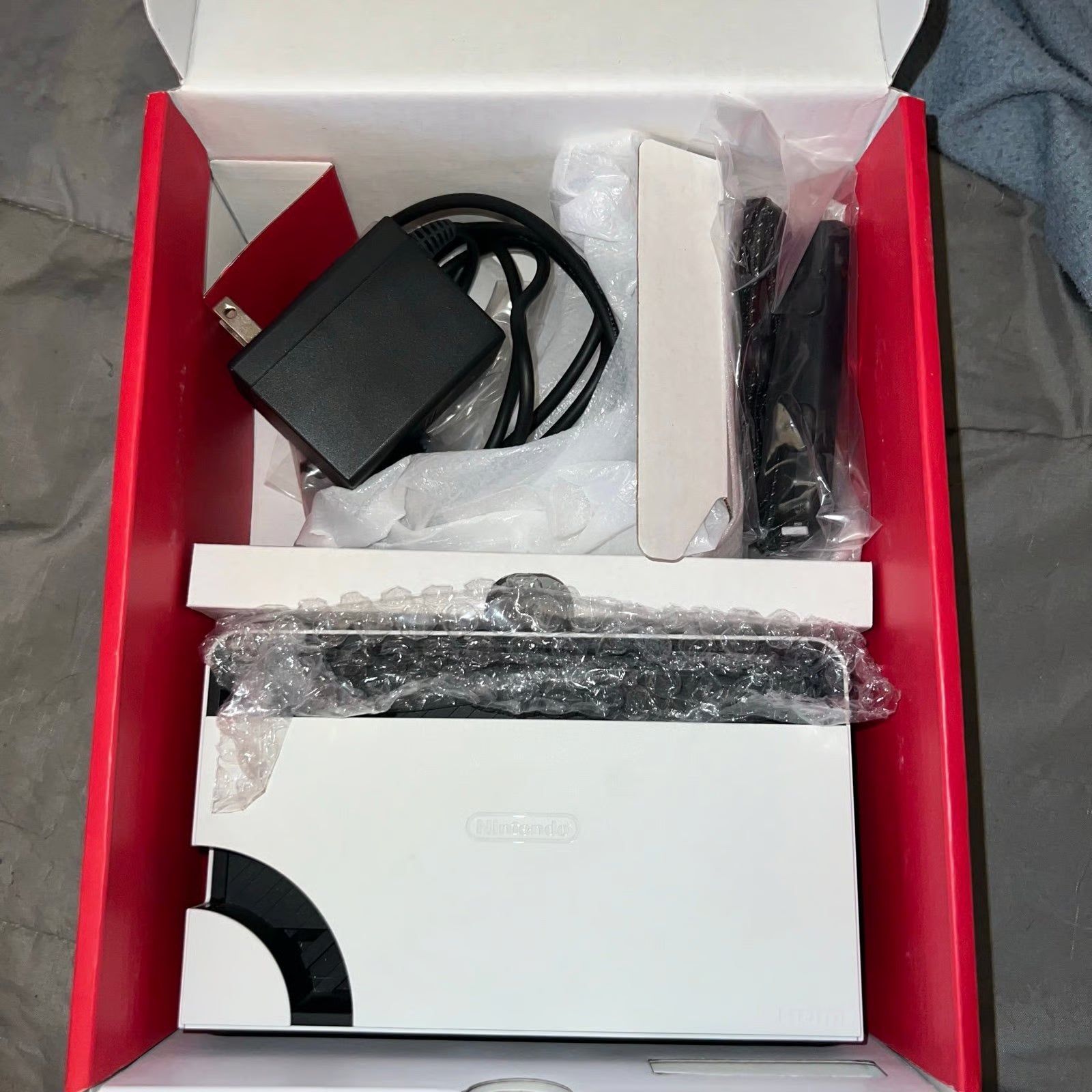 Nintendo switch oled 8V22