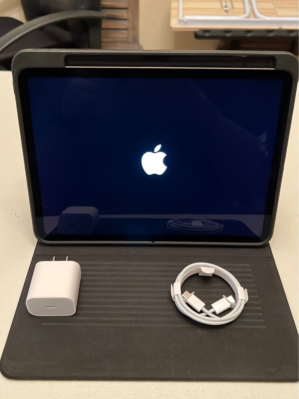 ipad pro 11 inch 9L67