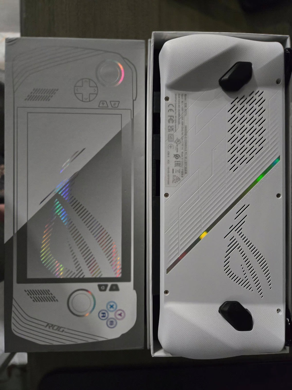 ASUS rog ally Z1 extreme 9J37