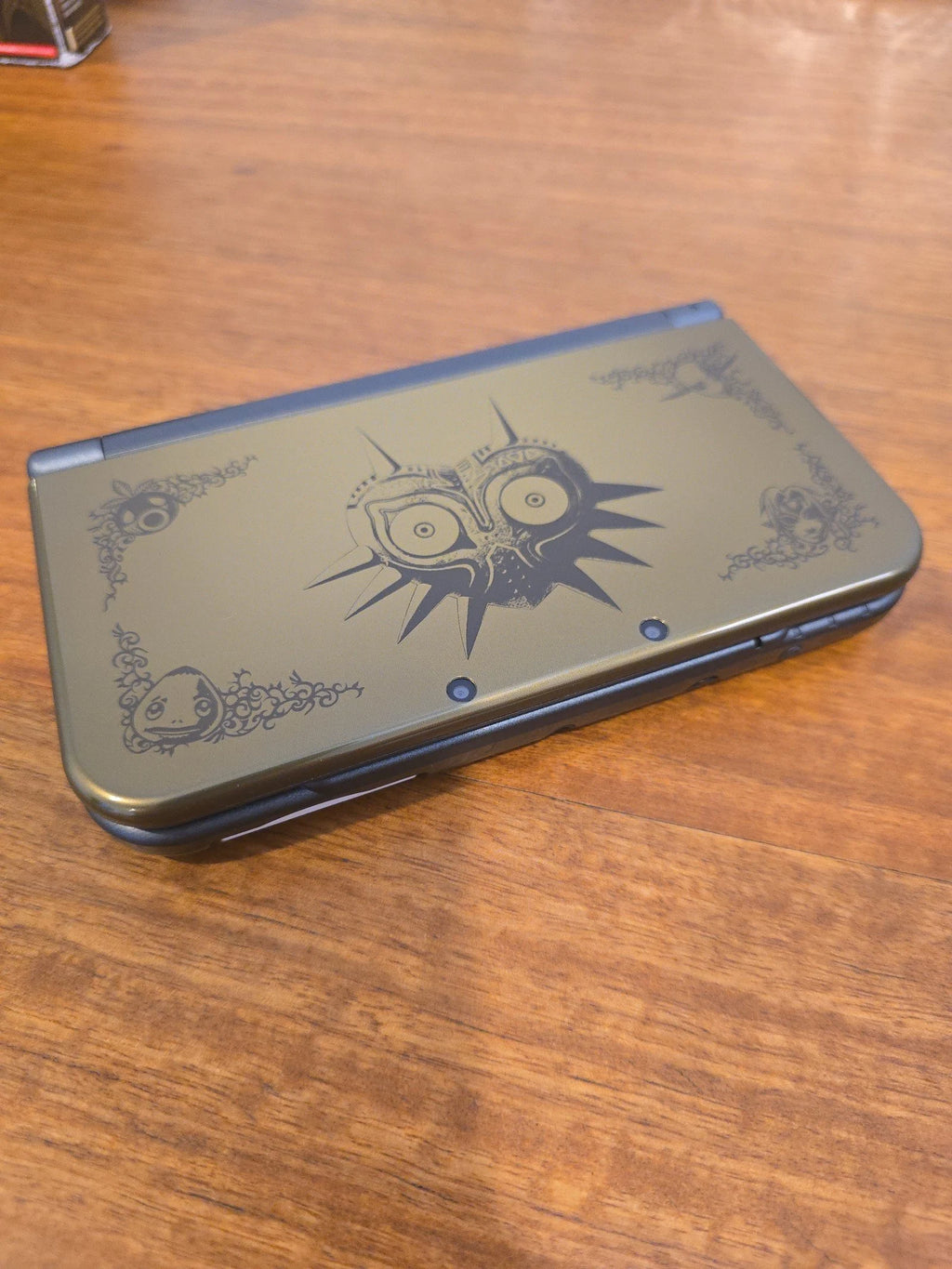 New Nintendo 3DS XL Majoras Mask with Zelda games lot