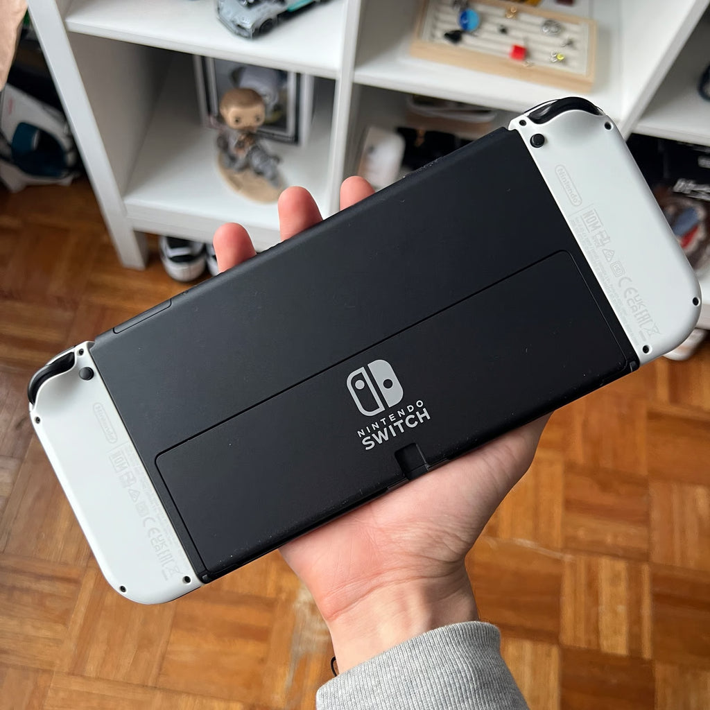 Nintendo Switch OLED Model 9V16