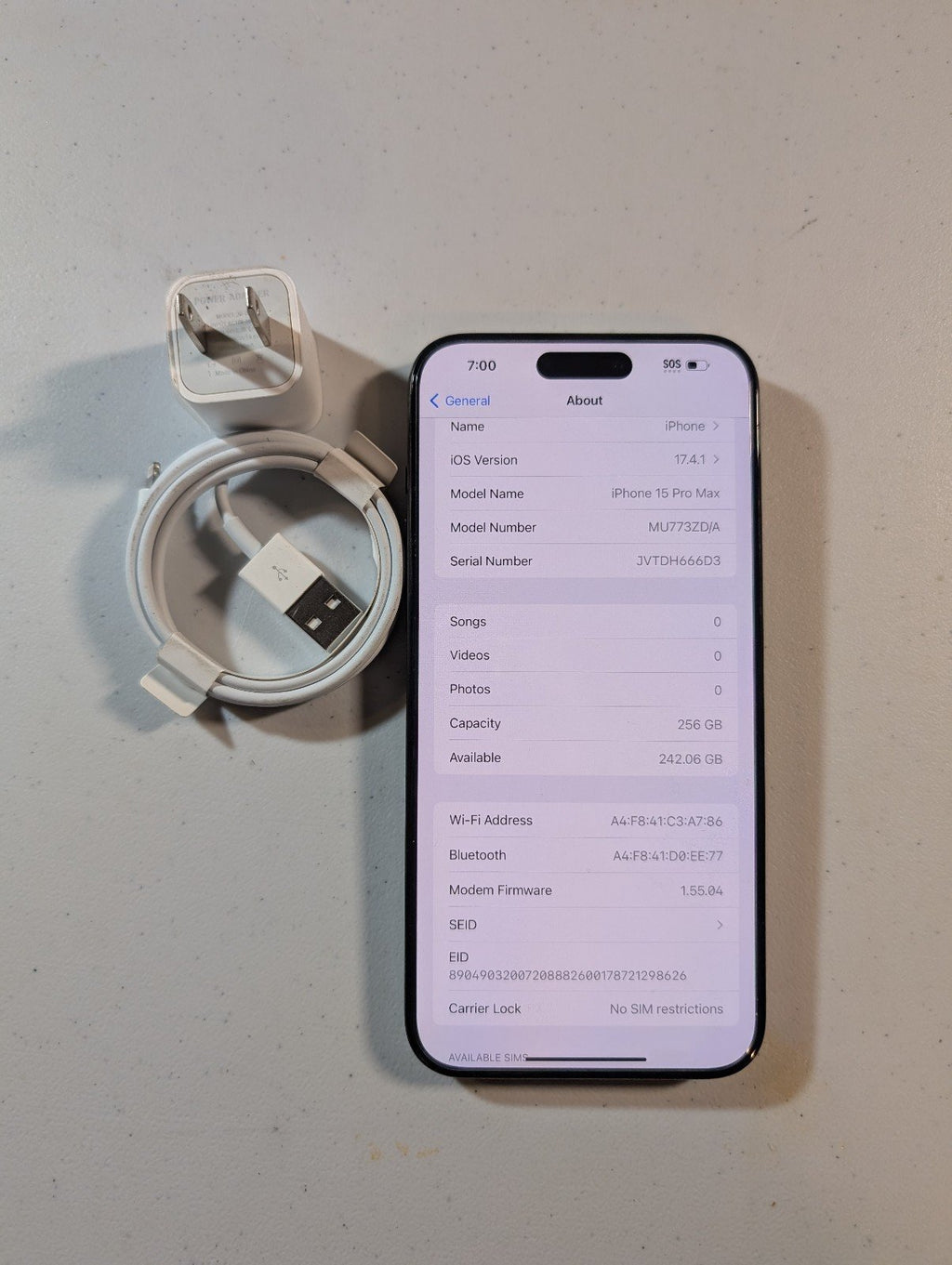 iPhone 15 pro Max 256 GB unlocked 100% battery health 5O71