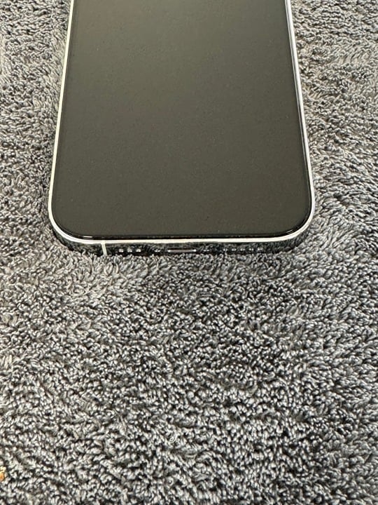 iPhone 14 Pro | Unlocked - No SIM Restrictions | 256 GB | White/Silver 5Y59