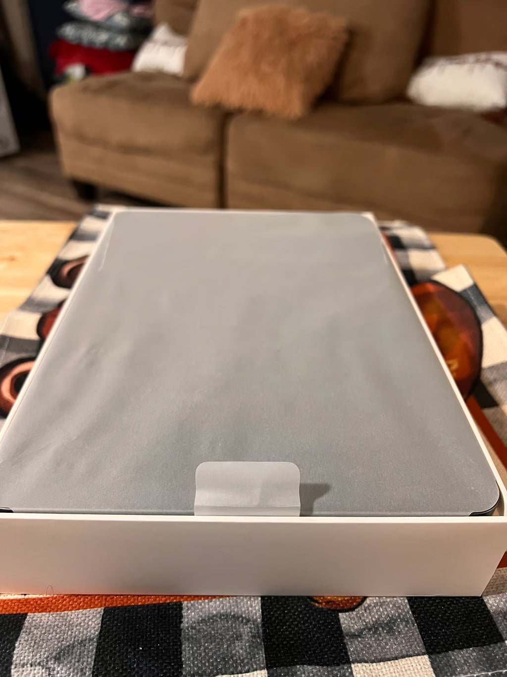 iPad Air 5th Generation 64gb (wi-fi) Space Gray W/ Original Box 1G35