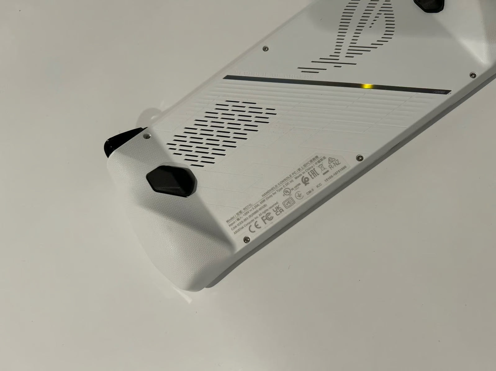 ASUS Rog Ally Z1 Extreme 1S25