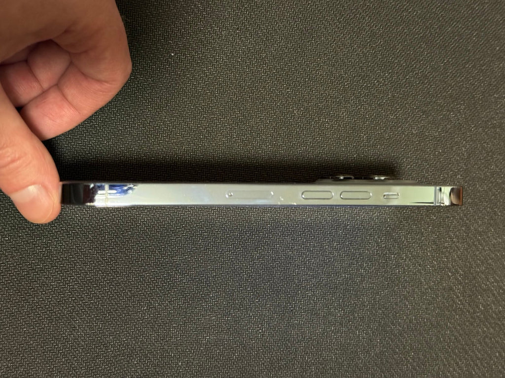 MUST SEE! Apple iPhone 13 pro 256gb unlocked Sierra Blue Excellent! 1C26