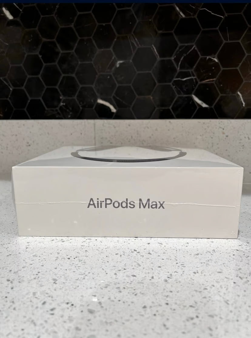 Apple AirPods Max with Smart Case 8M22