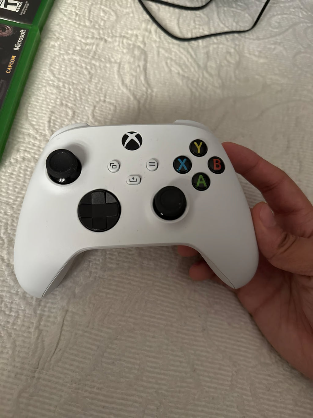 Xbox Series S Digital Edition White 500 GB Console and accessories 5Z27