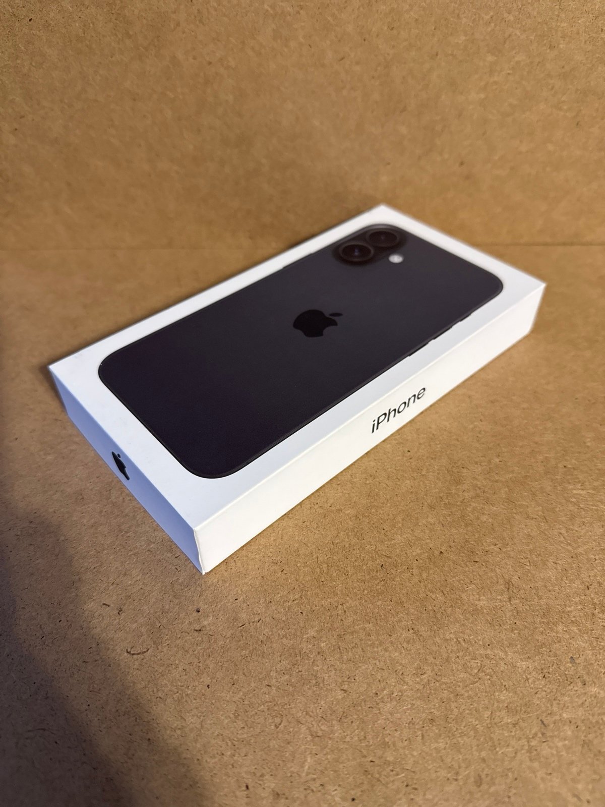 Apple iPhone 16 Plus - Unlocked - 128 GB in Black - New Barely Used 7O57