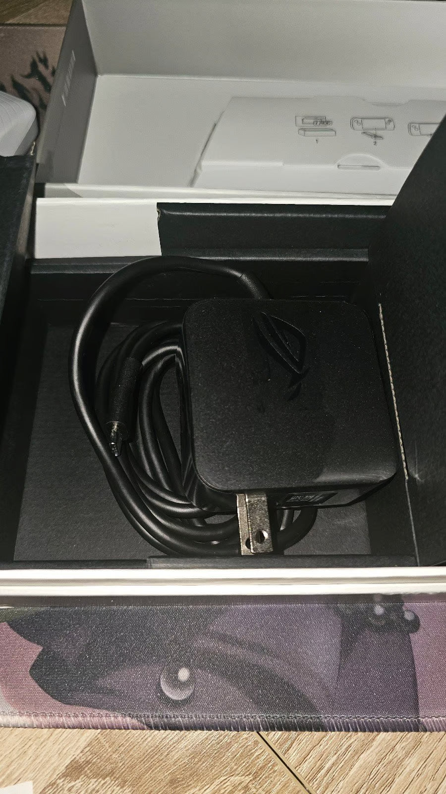 ASUS ROG Ally Z1 Extreme (512GB) (Case Included) (Dual Boot) 8X65