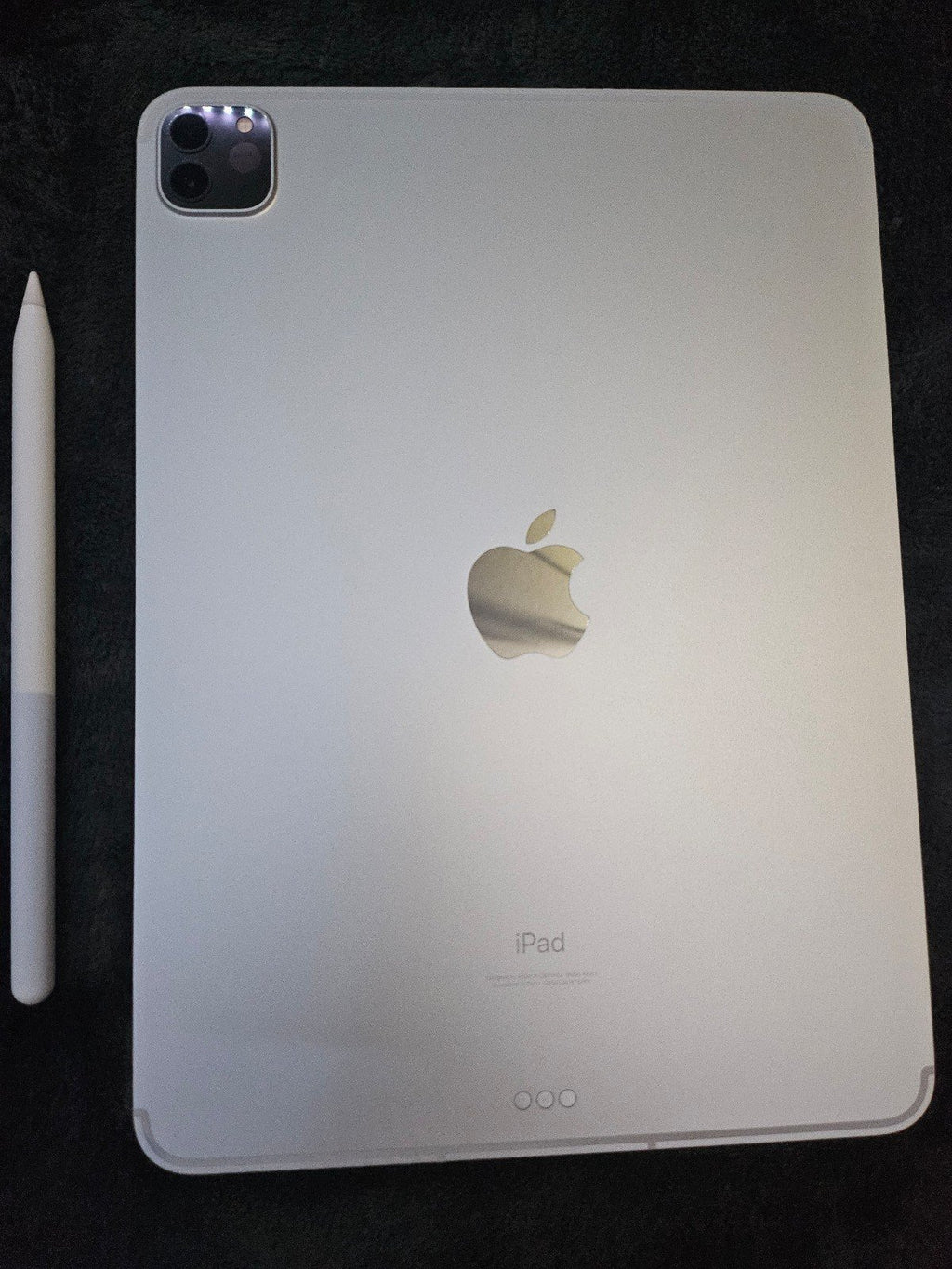 M1 iPad Pro Wi-Fi + Cellular w/ Apple Pencil 2 & Keyboard Case 9F51