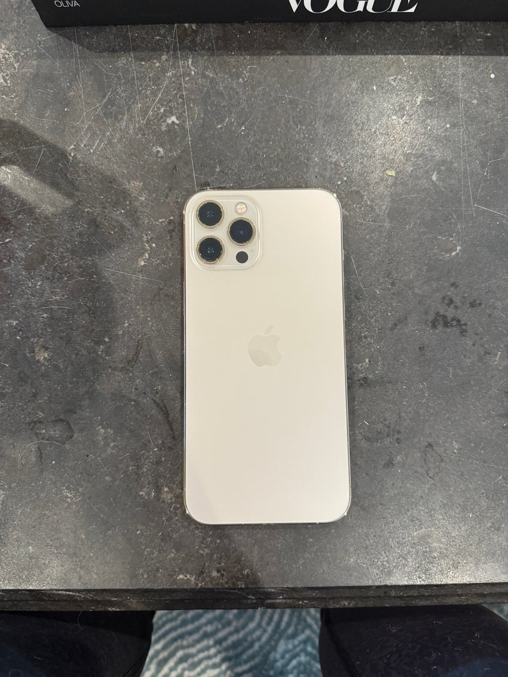 iphone 12 pro max phone 3K28