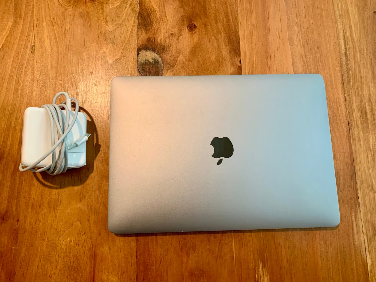 MacBook Pro 2020 2R99