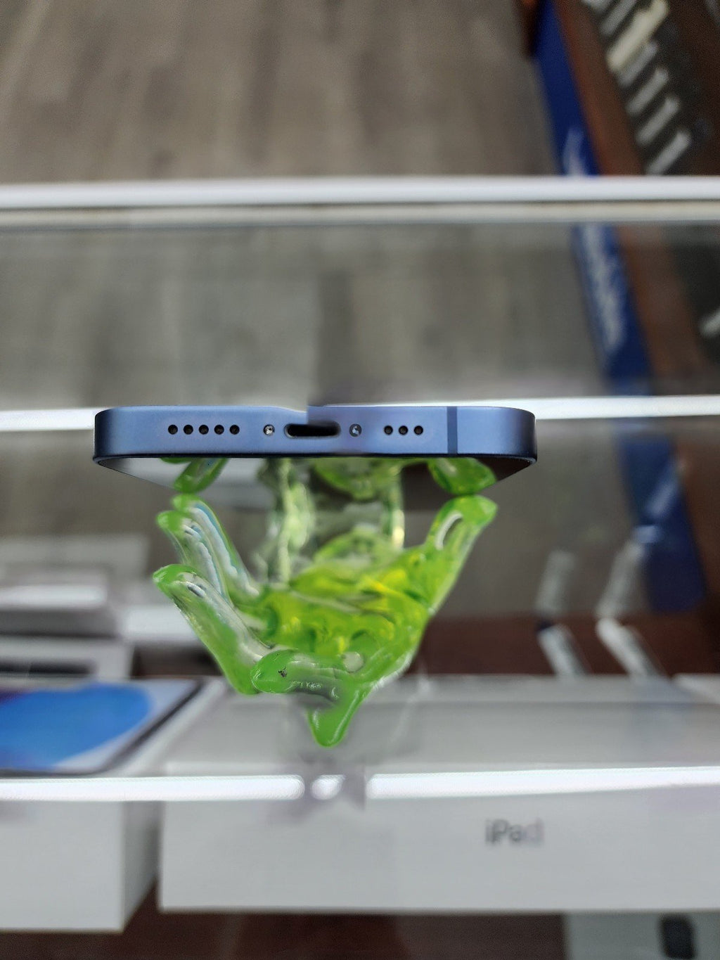 Apple iPhone 14 256 GB in Blue for Unlocked 7A68