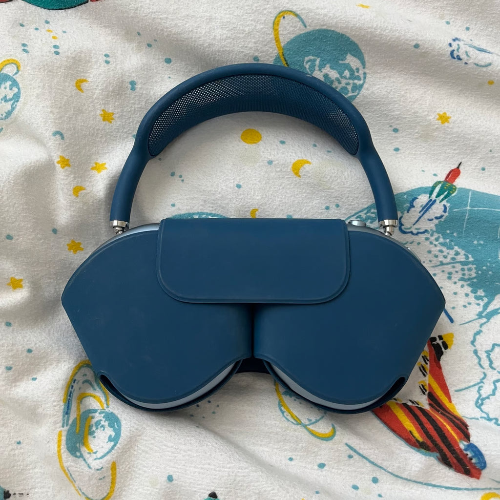 blue apple airpod max 6Q53