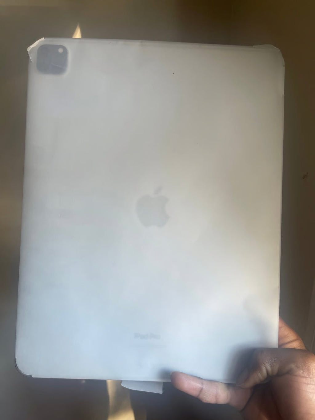 Apple iPad Pro 6th Generation 1 TB in Silver 8W39