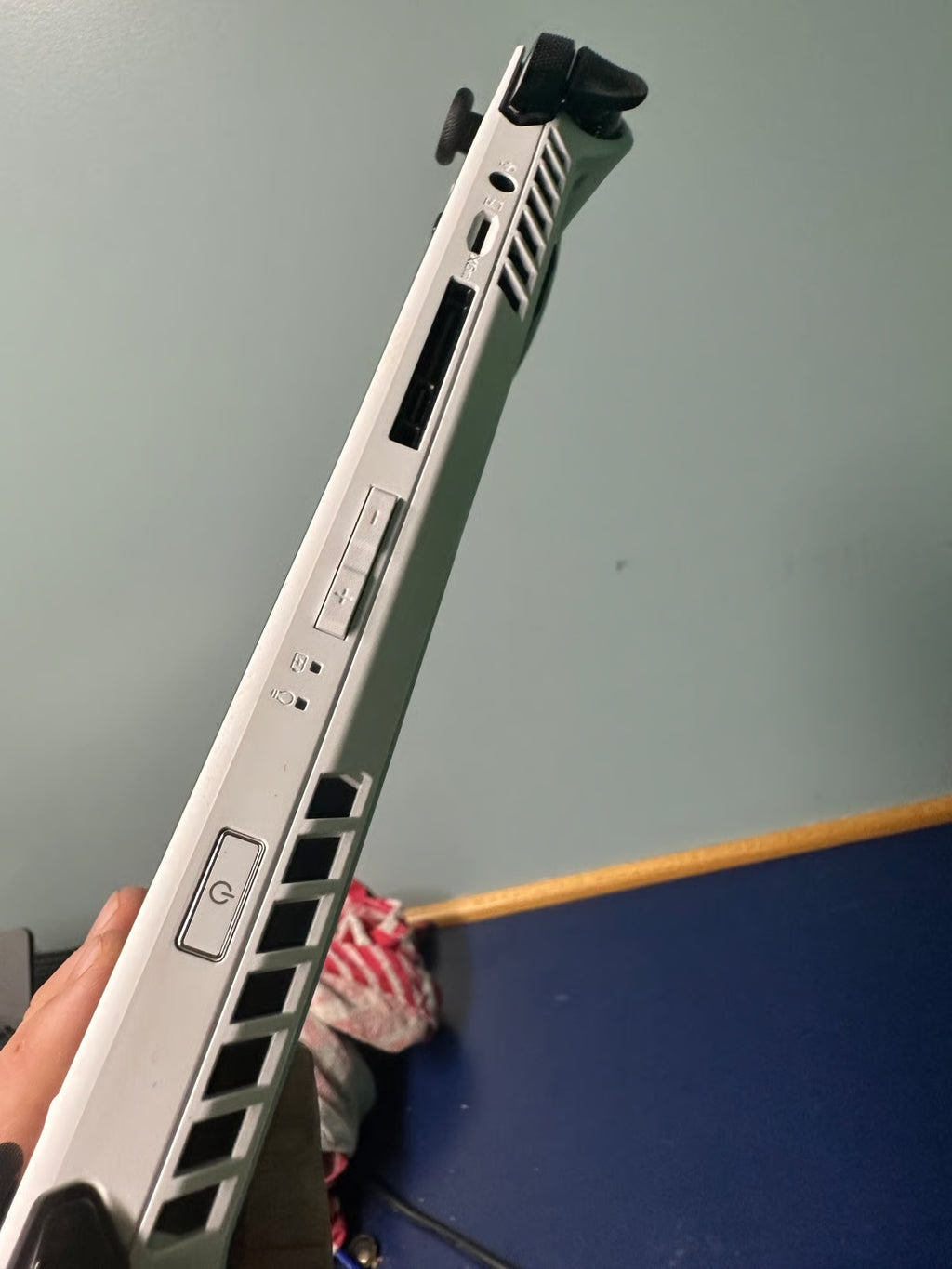 ASUS rog ally z1 (Bad sd reader) 6P55