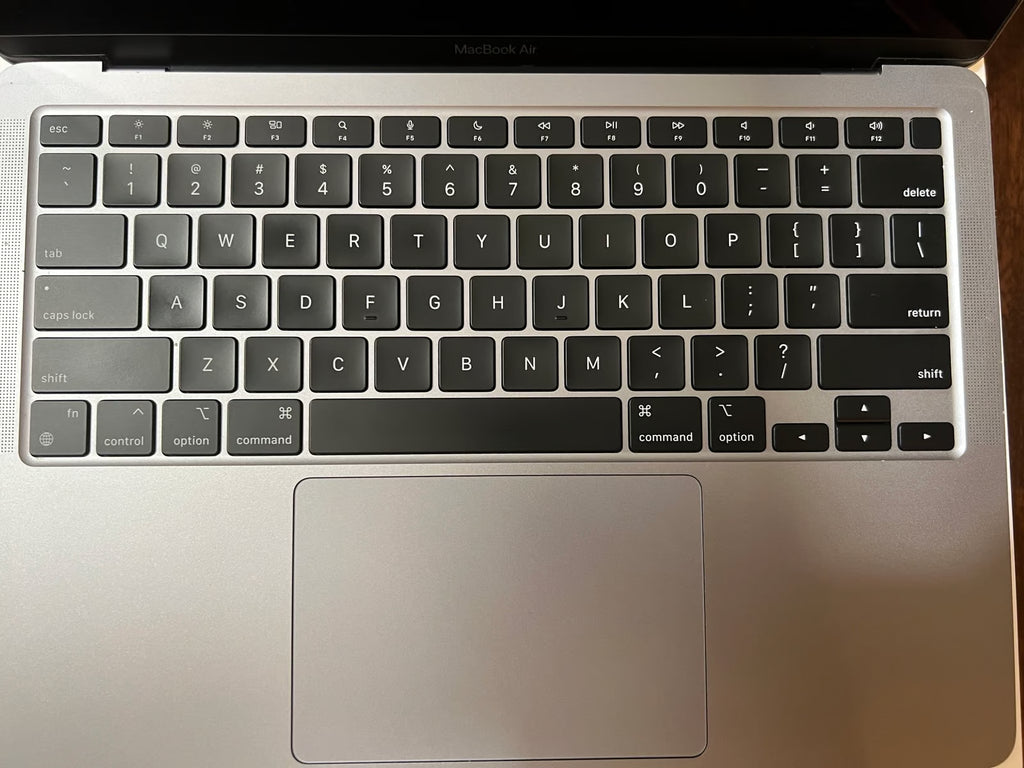 Macbook Air M1 7B76